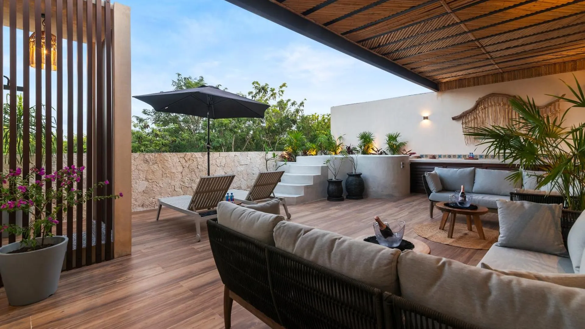 El Rey Loro - Lux 4 Bed Villa @Bluedeertulum