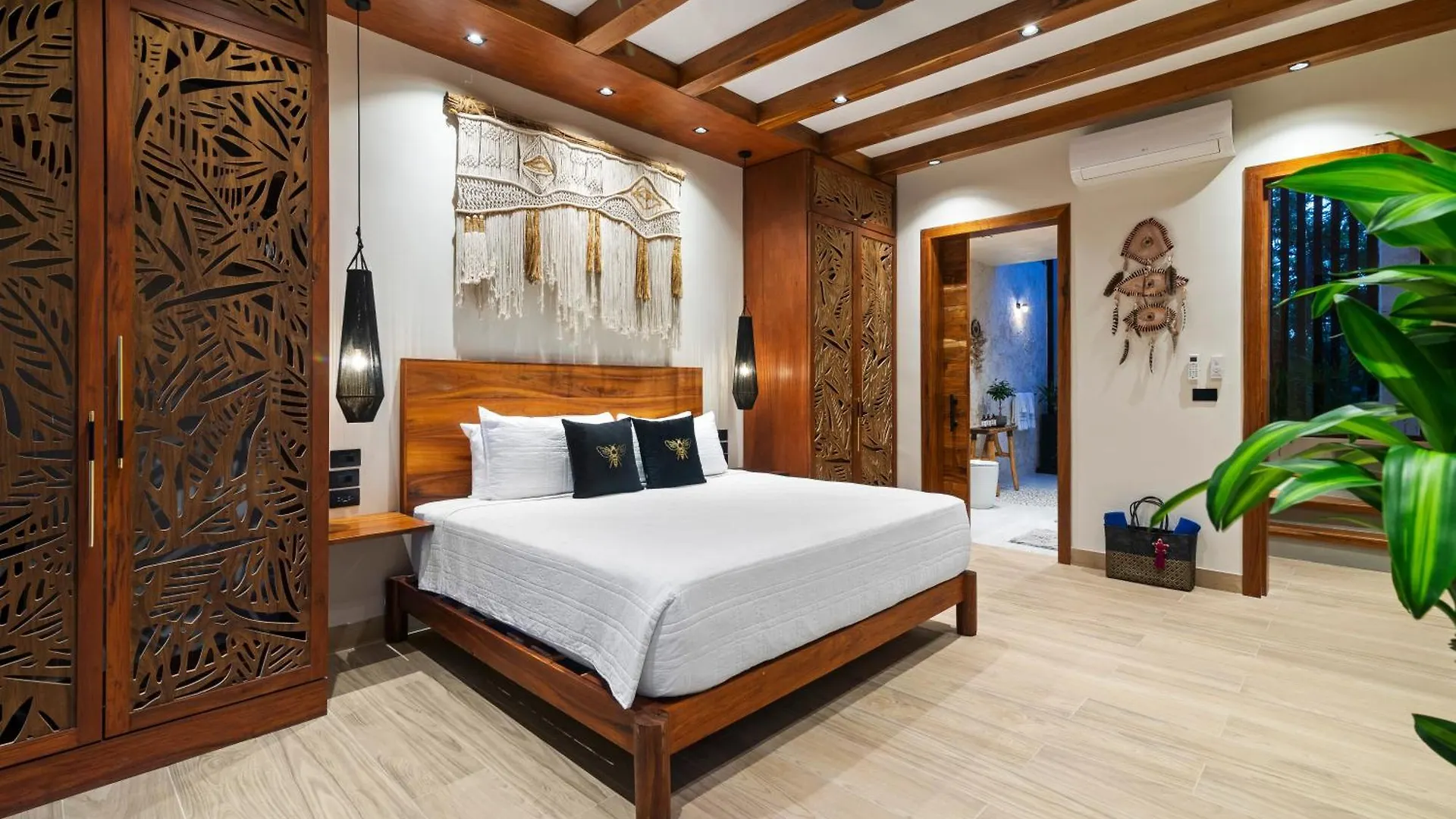 El Rey Loro - Lux 4 Bed Villa @Bluedeertulum