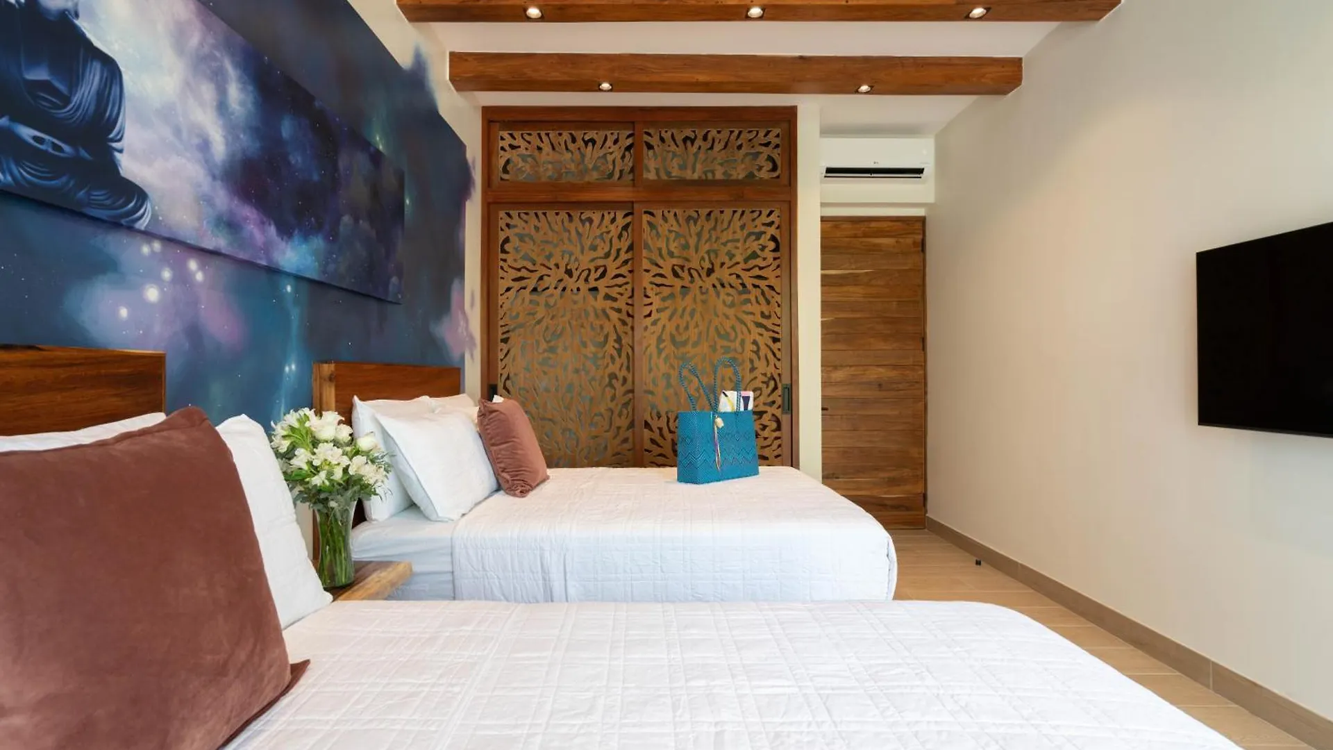 El Rey Loro - Lux 4 Bed Villa @Bluedeertulum